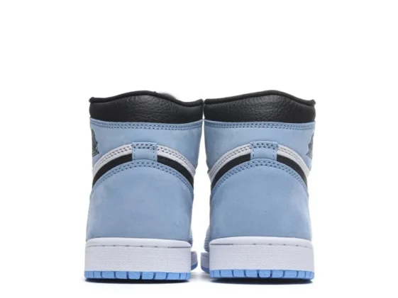Air Jordan 1 Retro High University Blue Reps