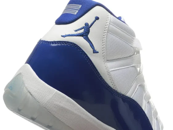 Air Jordan 11 Retro White Concord Reps